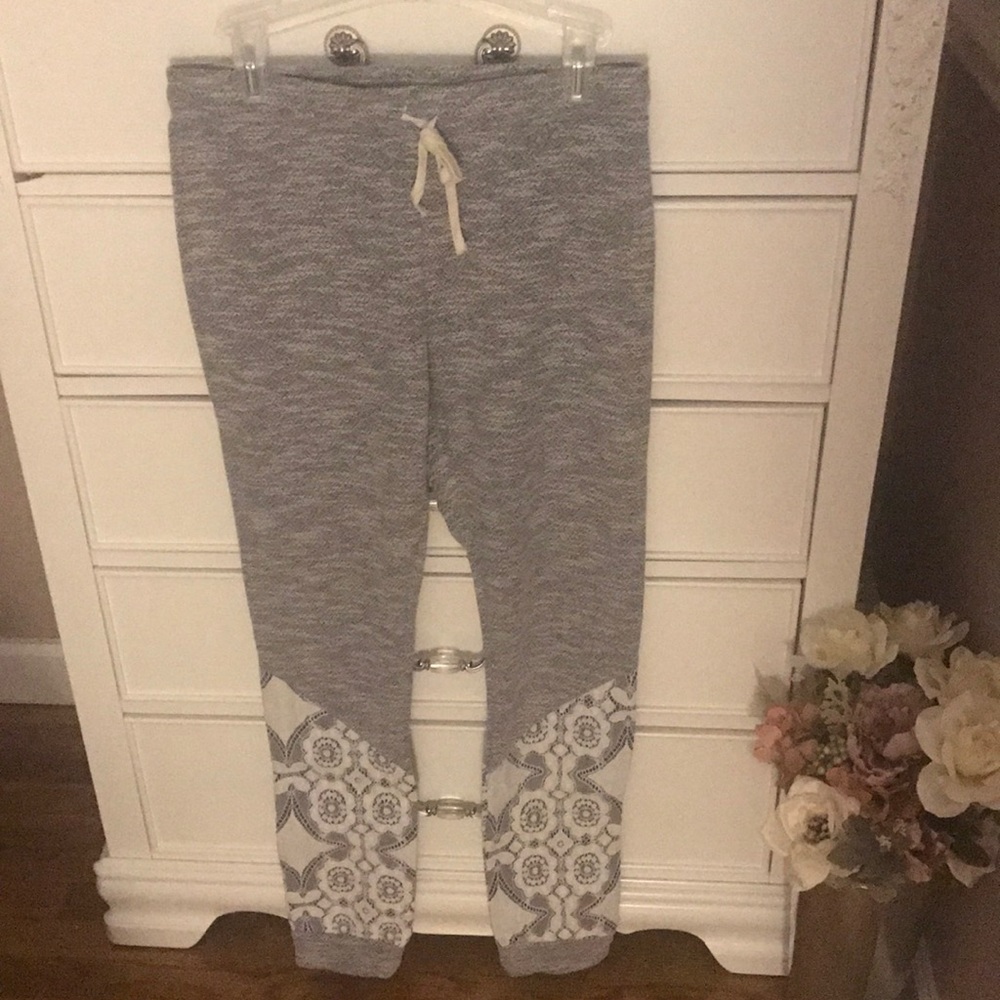 Mindy Mae's Market Lace Loungers